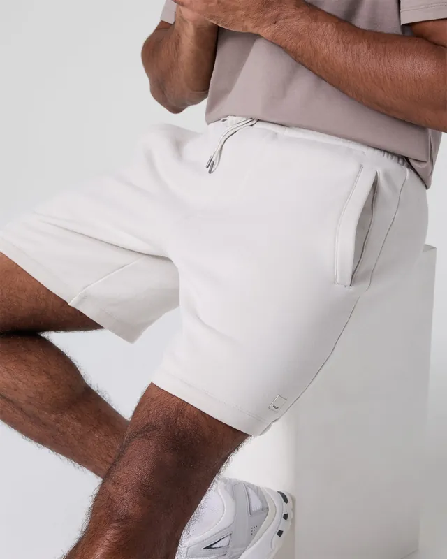 Seaside Short 8"